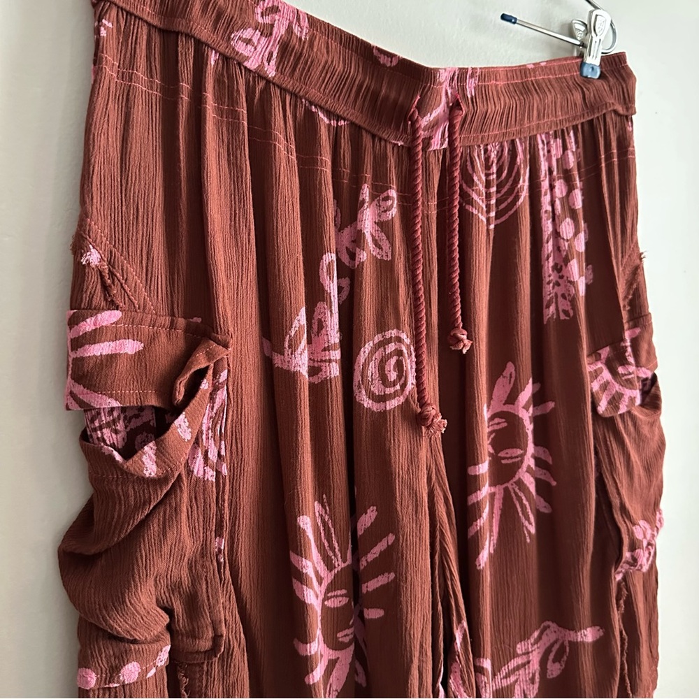 Out From Under •‎ Summer Sun Rayon Printed Board Shorts - Picture 2 of 7